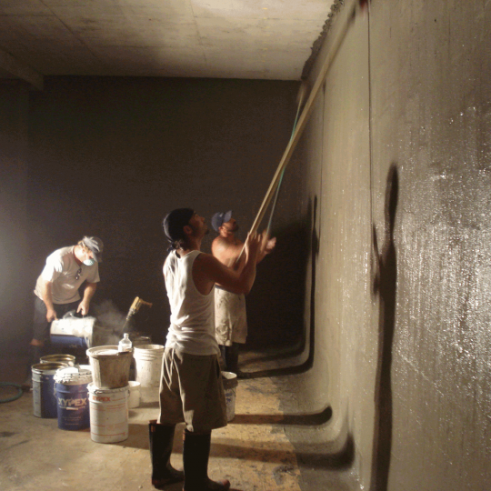 https://www.renew.bm/wp-content/uploads/2018/11/Atlantis-West-Side-Xypex-During-2nd-Coat-540x540.png