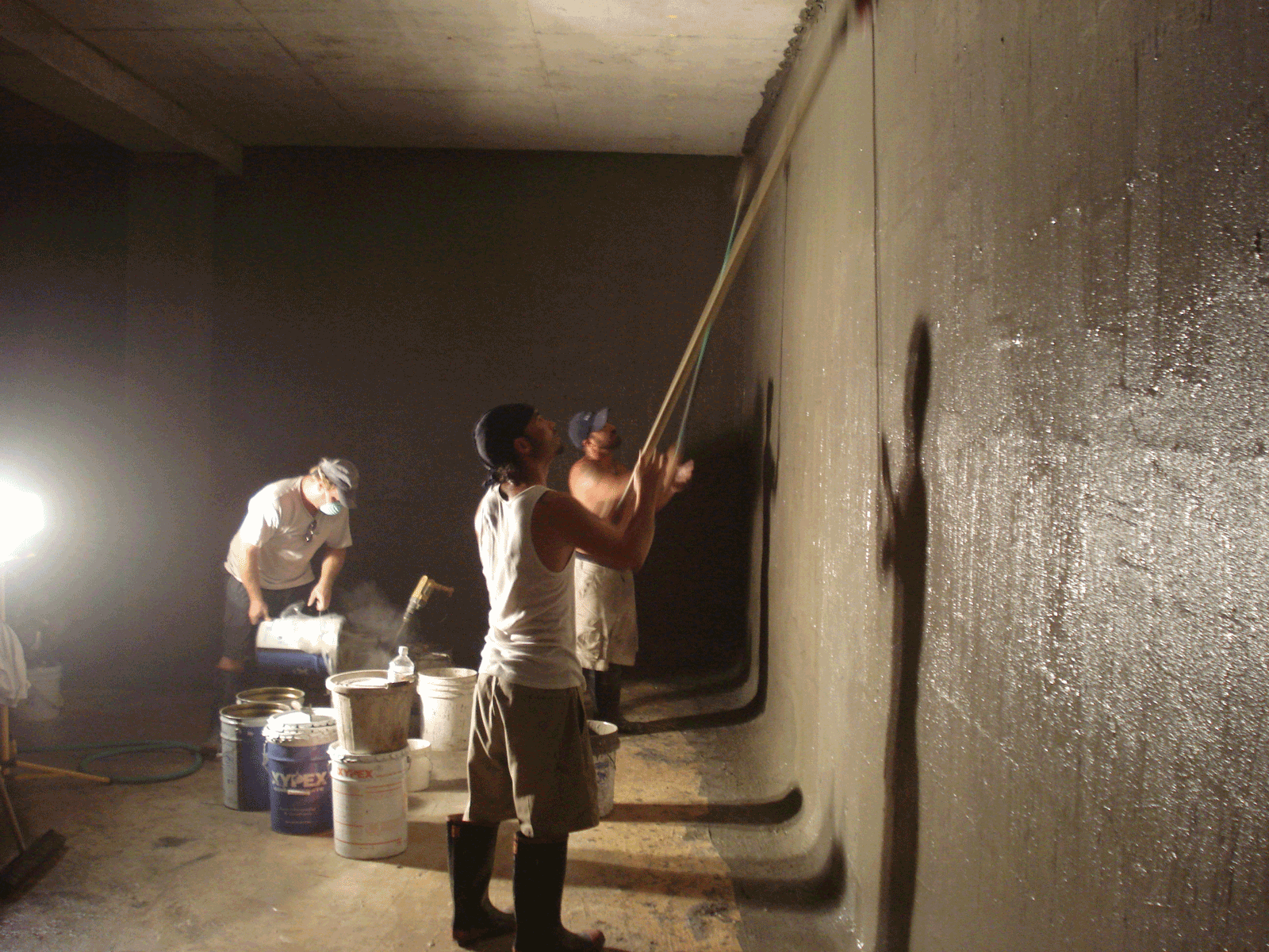 https://www.renew.bm/wp-content/uploads/2018/11/Atlantis-West-Side-Xypex-During-2nd-Coat.png
